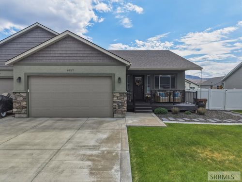 1027 Pinewood Ave, Chubbuck, ID, 83202-3200 | Card Image
