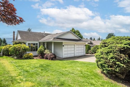 2320 Mountain Dr, Abbotsford, BC, V3G1E6 | Card Image