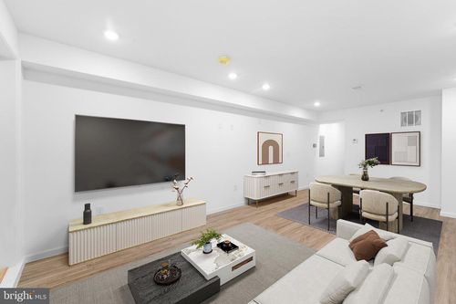 unit-3-913 N 43rd St, Philadelphia, PA, 19104-1201 | Card Image