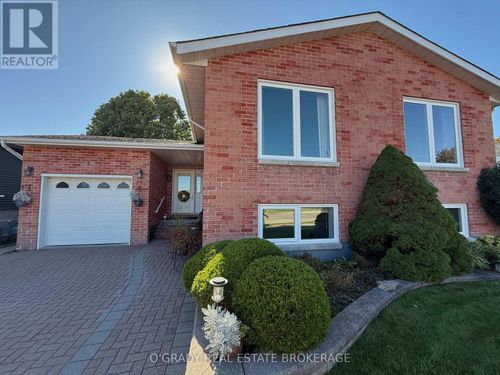 1442 Windsor Dr, Brockville, ON, K6V6X6 | Card Image