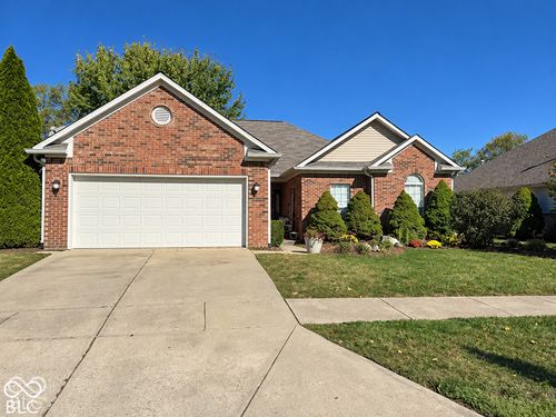 4352 Summerhaven Dr, New Palestine, IN, 46163-8877 | Card Image