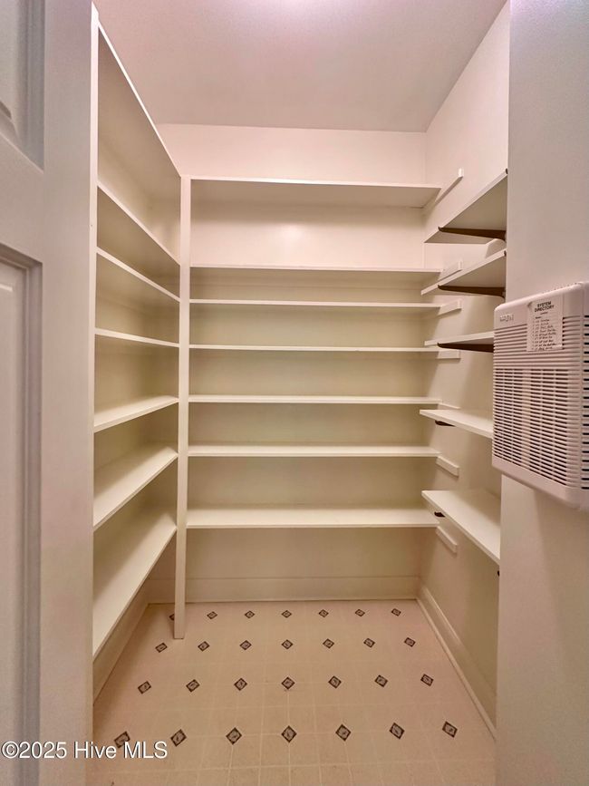 141 Baybreeze Dr, House other with 4 bedrooms, 6 bathrooms and 3 parking in Shiloh NC | Image 32