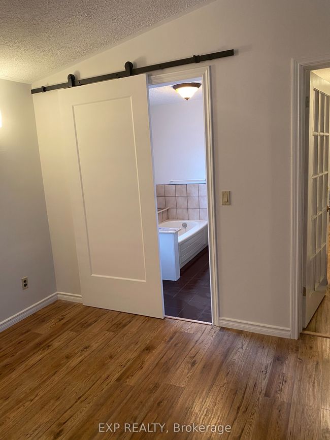 612 Romaine St, House other with 10 bedrooms, 5 bathrooms and 4 parking in Peterborough ON | Image 24