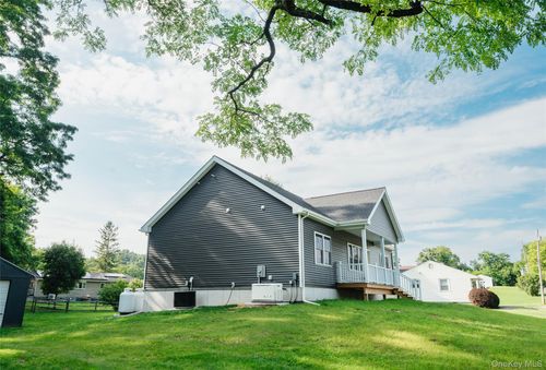 315 4th Ave, Kingston, NY, 12401-2303 | Card Image