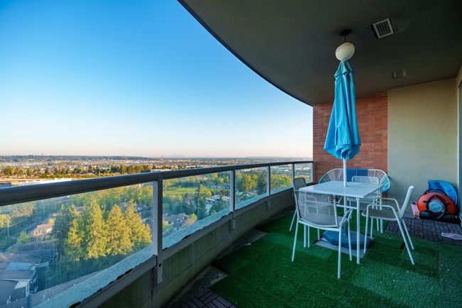 1506 - 6888 Station Hill Drive, Condo with 2 bedrooms, 2 bathrooms and 1 parking in Burnaby BC | Image 13