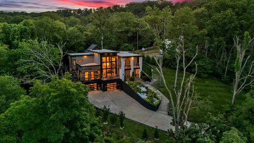 6616 Ellwood Ct, Nashville, TN, 37205-3929 | Card Image