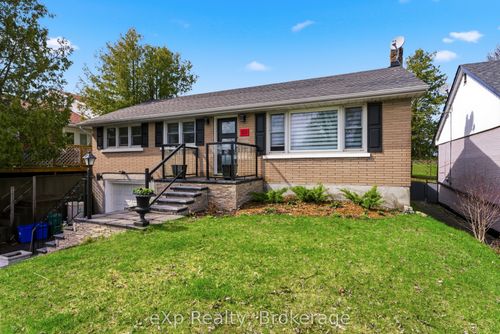 69 1st Ave, Trenton, ON, K8V4C2 | Card Image