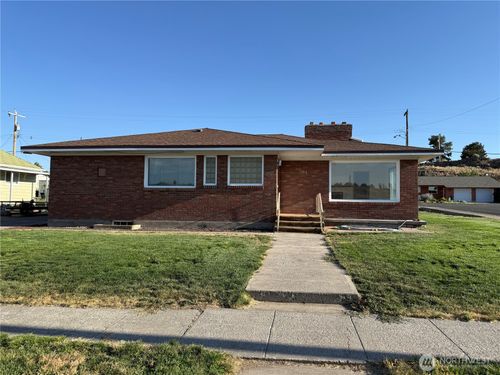 702 E 2nd Ave, Odessa, WA, 99159-9801 | Card Image