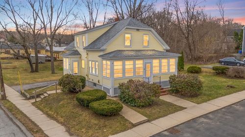 40 Congress St, Amesbury, MA, 01913-2612 | Card Image
