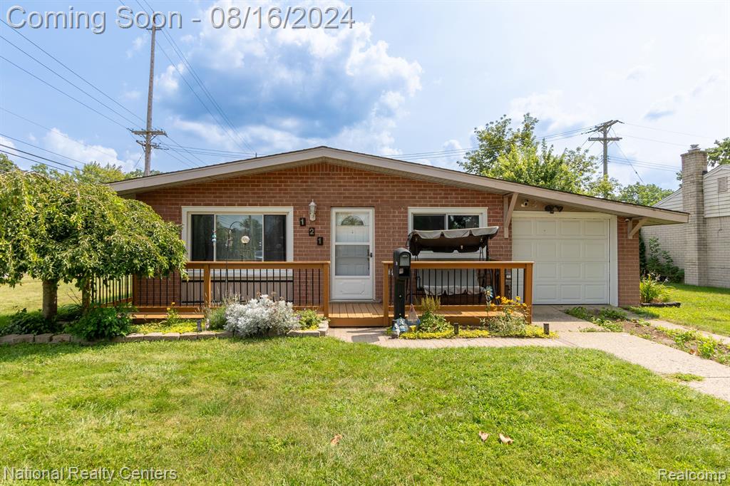 Darwin St, Westland, MI 48186