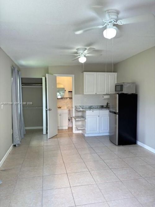 a-3245 Sw 82nd Ave, Miami, FL, 33155-3401 | Card Image