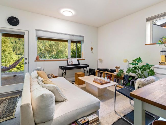2258 Windsail Pl, House other with 5 bedrooms, 5 bathrooms and 7 parking in Squamish BC | Image 33