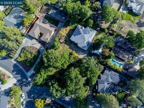 211 Vallecito Ln, Walnut Creek, CA, 94596-5819 | Card Image