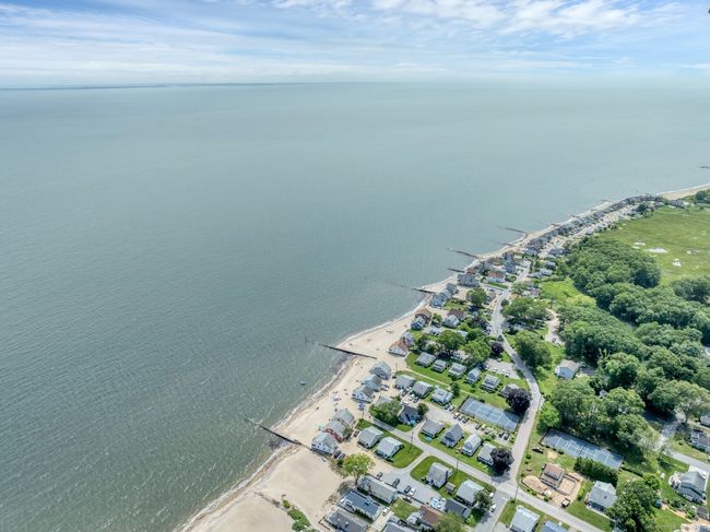 15 Hawks Nest Rd, House other with 3 bedrooms, 2 bathrooms and 3 parking in Old Lyme CT | Image 6