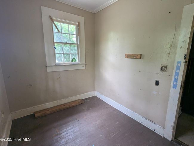 207 Bruton St W, Home with 4 bedrooms, 2 bathrooms and null parking in Wilson NC | Image 9