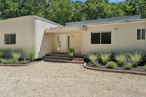 8 Deer Path, Quogue, NY, 11959-4226 | Card Image