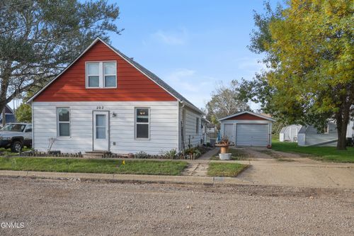 202 Cedar Ave, New Salem, ND, 58563-4040 | Card Image