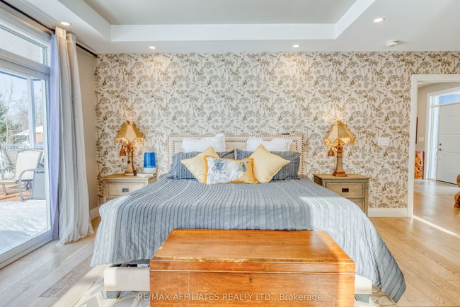 23 Tudor Cir, House other with 3 bedrooms, 3 bathrooms and 6 parking in Lombardy ON | Image 18