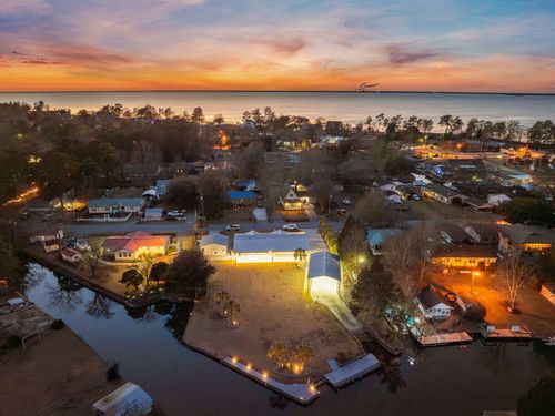 113 Sparrow St, Bonneau, SC, 29431-8555 | Card Image