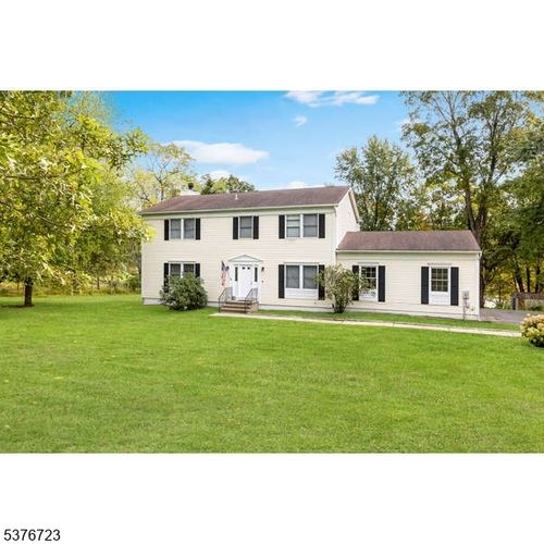 3 Fieldcrest Dr, Hackettstown, NJ, 07840-4806 | Card Image