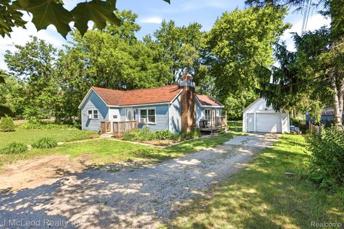 315 Butler St, Vassar, MI, 48768-1713 | Card Image