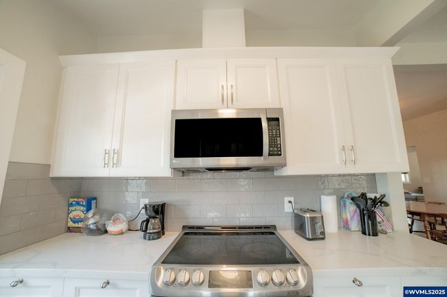 357 N Yamhill St, House other with 3 bedrooms, 2 bathrooms and null parking in Carlton OR | Image 7