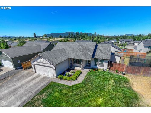 2002 S 60th St, Springfield, OR, 97478-8573 | Card Image