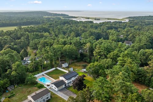 10 Dowd Ave, Wareham, MA, 02571-2202 | Card Image