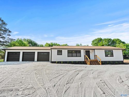146 Lark Ln, Harvest, AL, 35749-5700 | Card Image