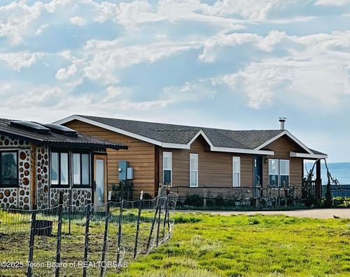 27 Chief Joseph Rd, Daniel, WY, 83115-8806 | Card Image