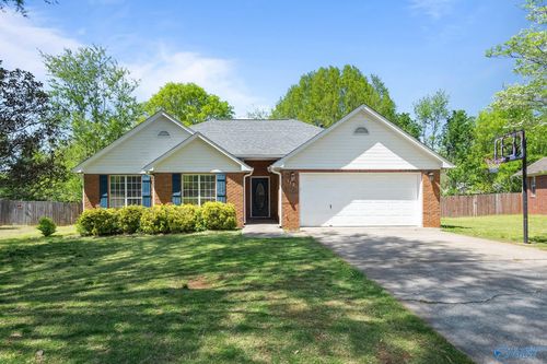 113 Garden Brook Dr, Madison, AL, 35758-7873 | Card Image