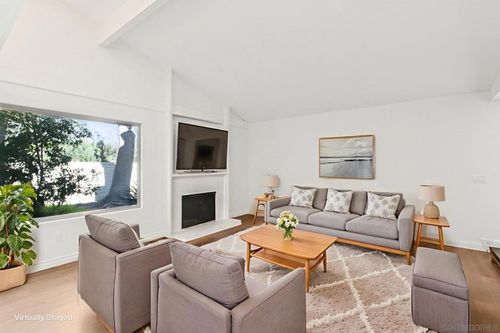 8988 Caminito Verano, La Jolla, CA, 92037-1606 | Card Image