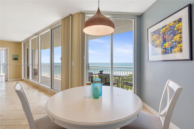 APT-7C - 3000 N Highway A1a, Condo with 3 bedrooms, 3 bathrooms and null parking in Hutchinson Island FL | Image 16