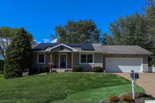 2901 Hayfield Ln, Quincy, IL, 62301-6353 | Card Image