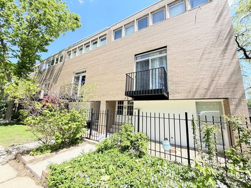 5557 S Harper Ave, Chicago, IL, 60637-1829 | Card Image