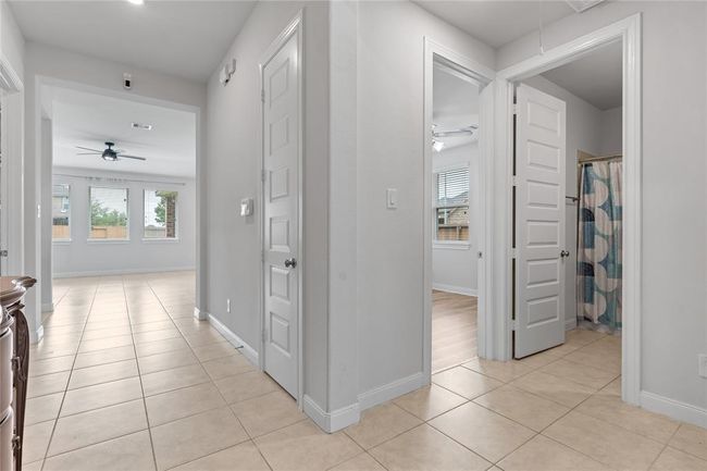 19815 Caprock Falls Ct, House other with 3 bedrooms, 2 bathrooms and 2 parking in Cypress TX | Image 17