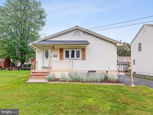 44 Lanning St, Ewing, NJ, 08618-1541 | Card Image