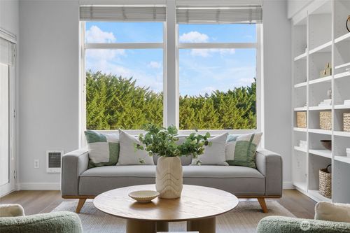 apt-207-3221 Sw Avalon Way, Seattle, WA, 98126-4423 | Card Image