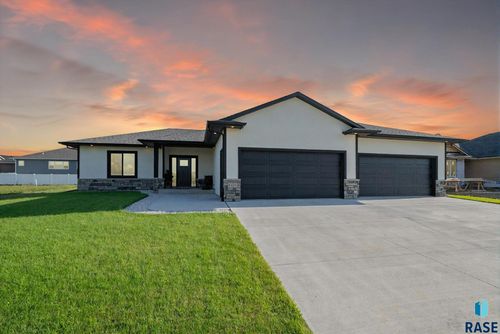 6101 W 54th N St Street, Sioux Falls, SD, 57107 | Card Image