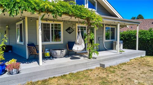 1953 Saturna Pl, Point Roberts, WA, 98281-8411 | Card Image