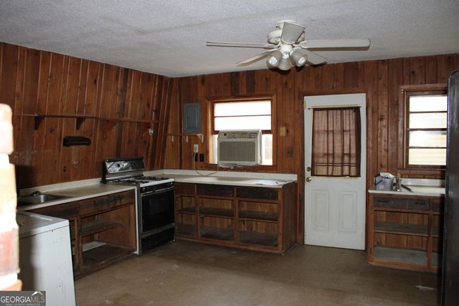 3595 Gumlog Rd, House other with 3 bedrooms, 2 bathrooms and null parking in Martin GA | Image 4