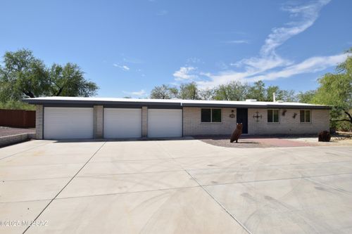 4920 N Placita Santolina, Tucson, AZ, 85749-9441 | Card Image