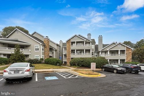 apt-305-13085 Autumn Woods Way, FAIRFAX, VA, 22033-5166 | Card Image