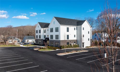 101-71 E Main St, Pawling, NY, 12564-1479 | Card Image