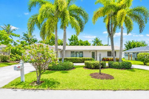 723 Sw 27th Ter, Boynton Beach, FL, 33435-7911 | Card Image