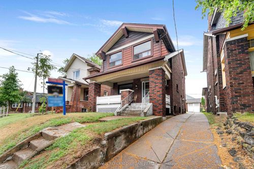 775 Coxwell Ave, Toronto, ON, M4C3C6 | Card Image