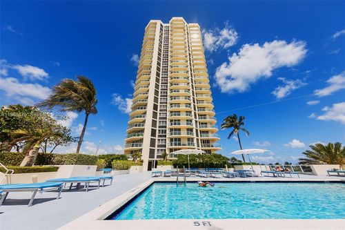 20-c-7330 Ocean Ter, Miami Beach, FL, 33141-2722 | Card Image