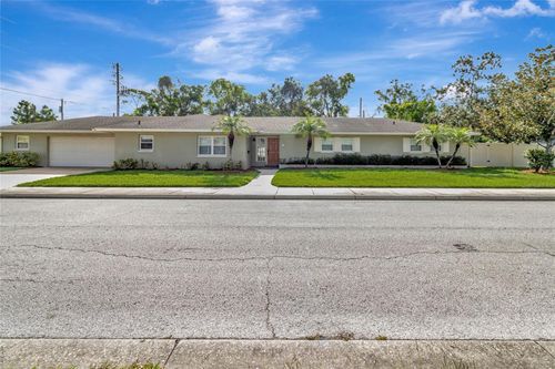205 S Woodland St, Winter Garden, FL, 34787-3547 | Card Image