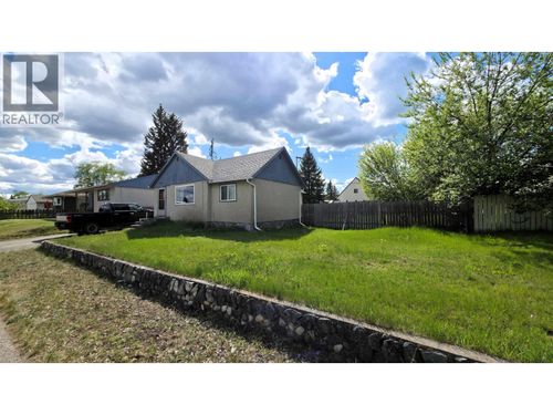 1047 Carney Street, Prince George, BC, V2M2L1 | Card Image