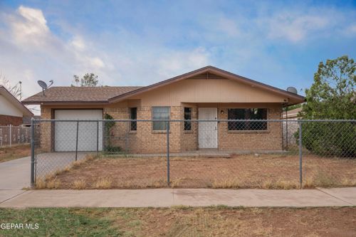 10832 Sapphire St, El Paso, TX, 79924-1672 | Card Image